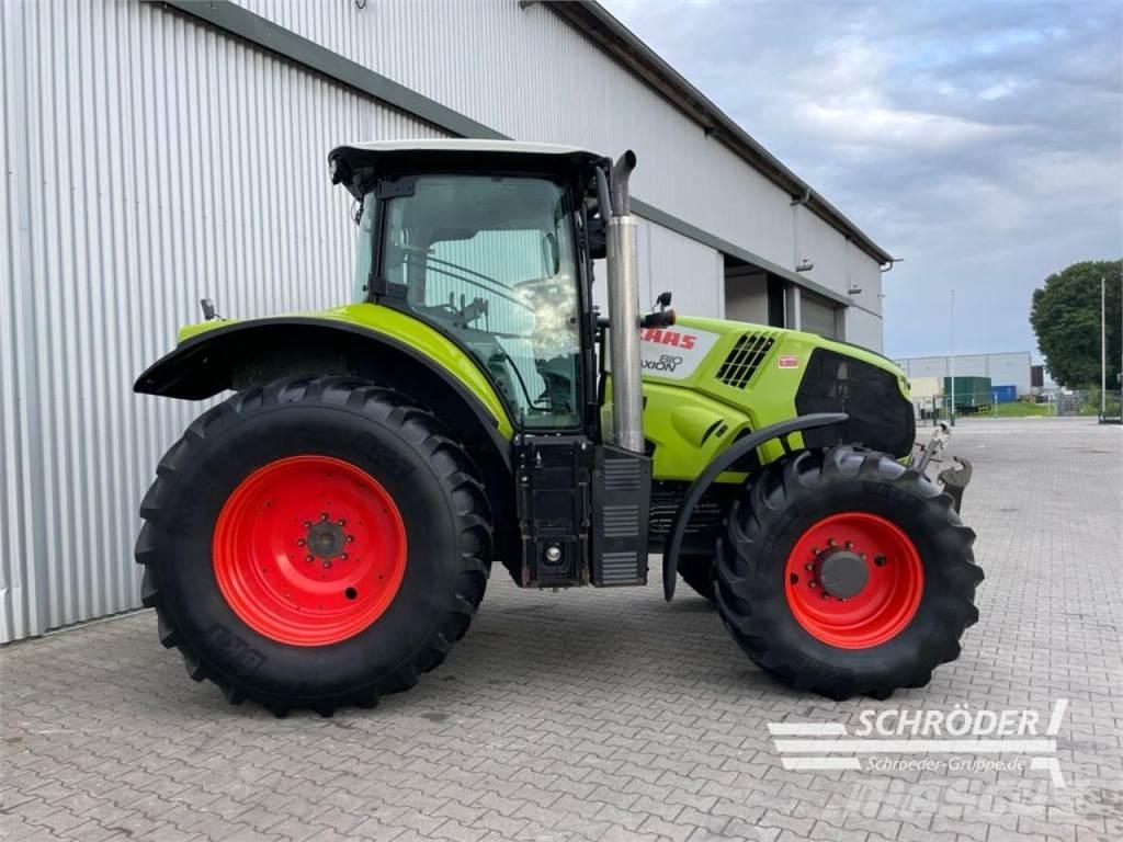 CLAAS AXION 810 Traktori
