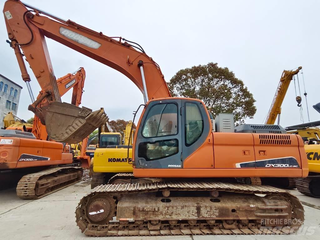 Doosan DX 300 LC Bageri guseničari
