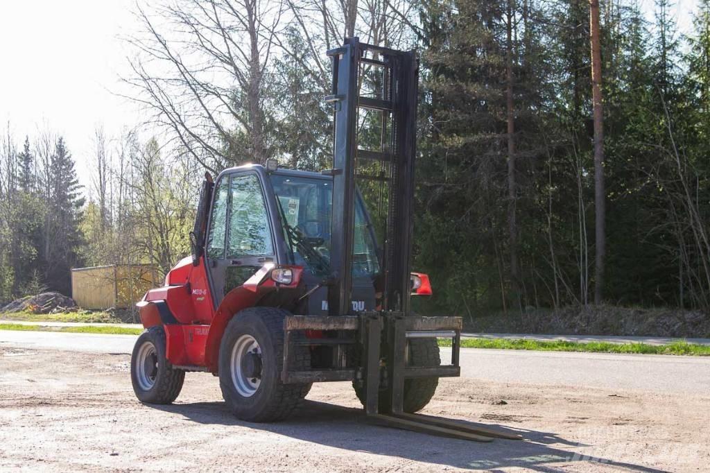 Manitou M 30.4 Vanterenski viljuškar