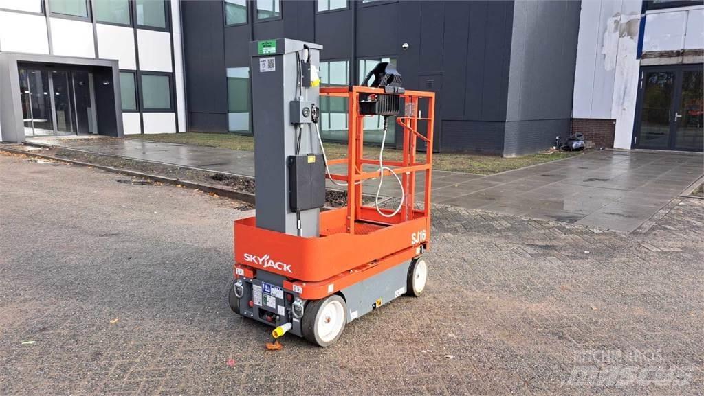 SkyJack SJ16 Ostali kranovi i platforme