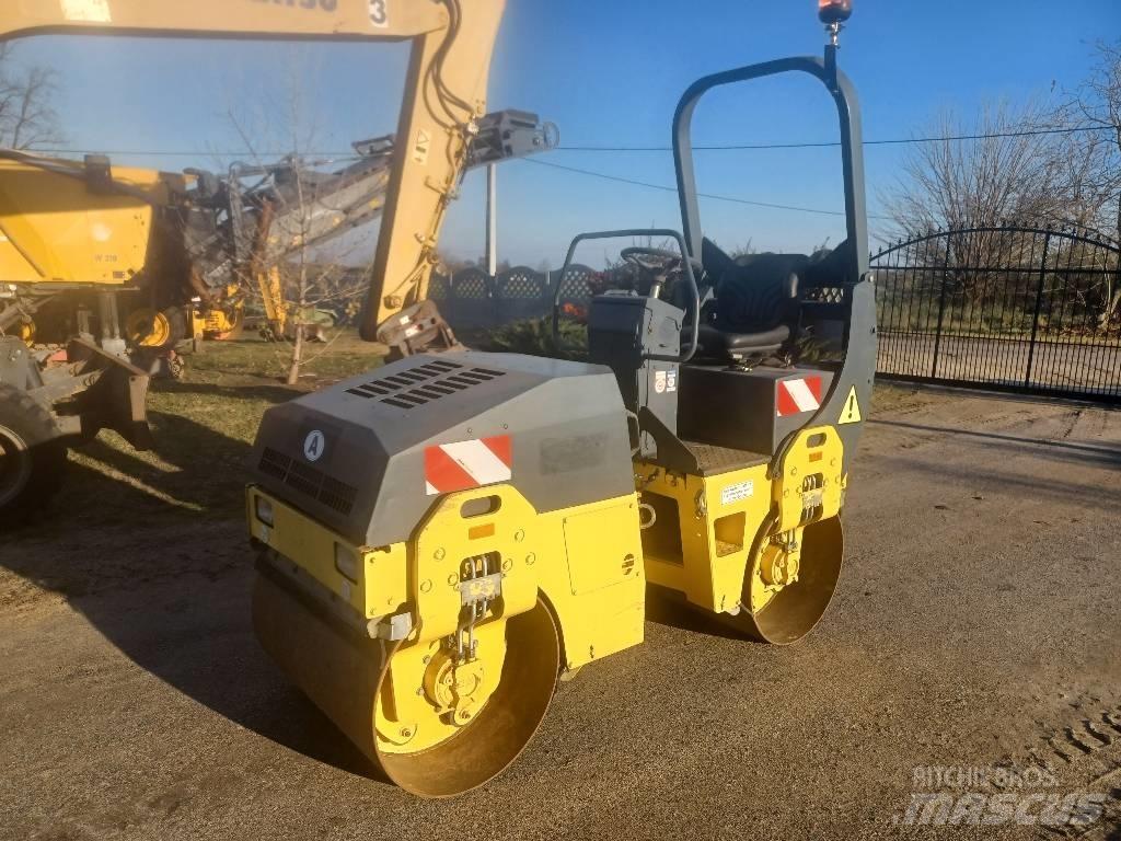 Bomag BW 100 AD-3 Valjci sa duplim bubnjem