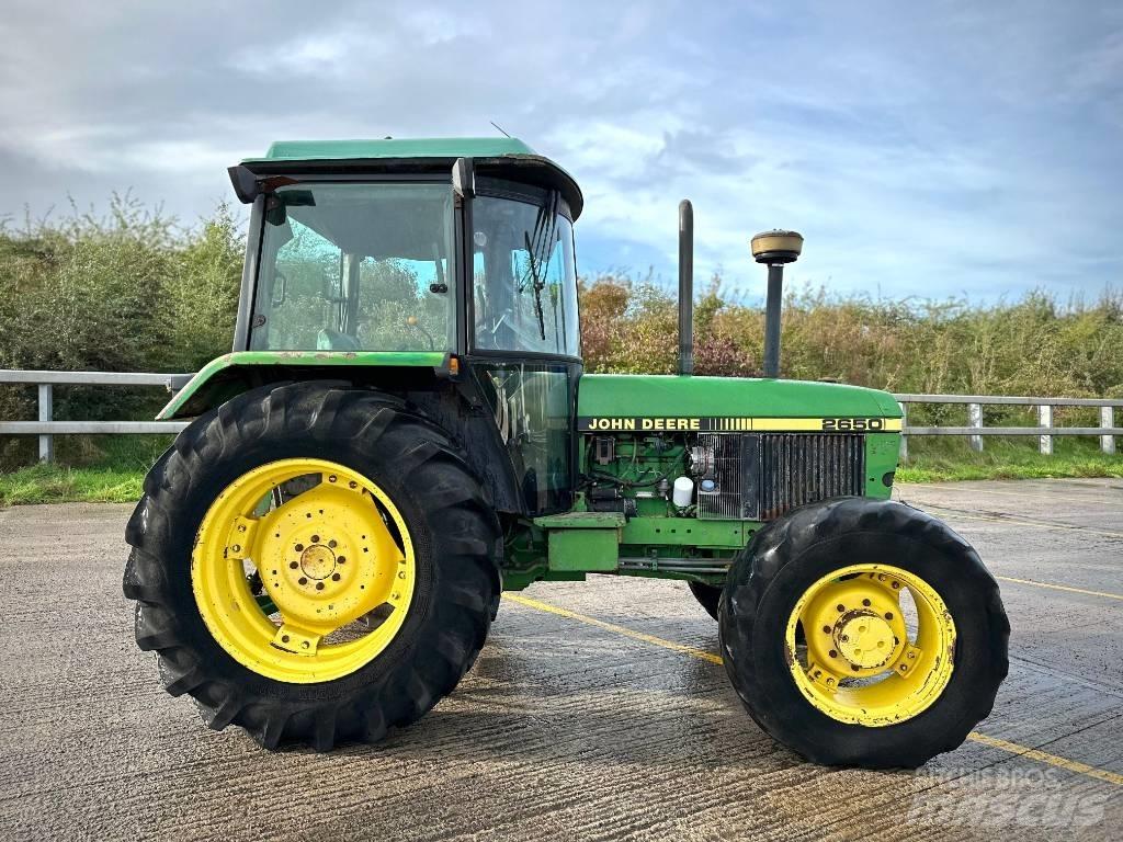John Deere 2650 Traktori