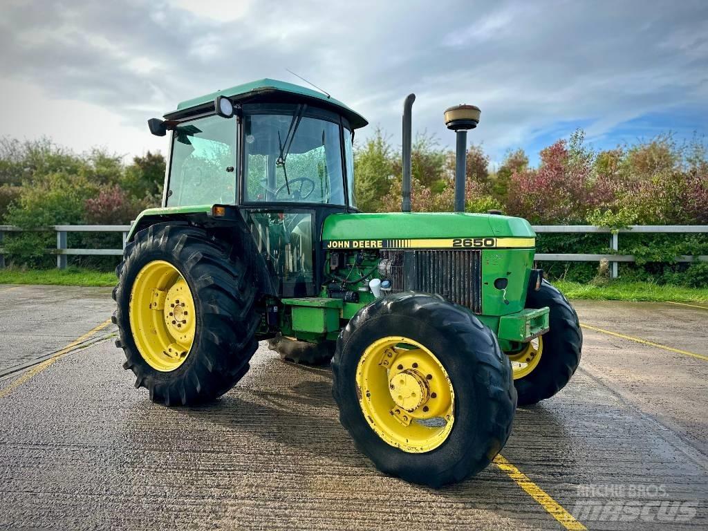 John Deere 2650 Traktori