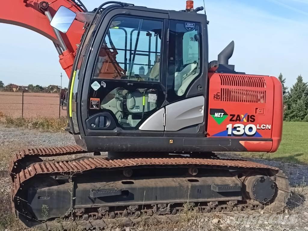 Hitachi ZX130 Bageri guseničari