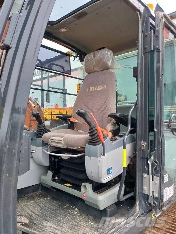 Hitachi ZX130 Bageri guseničari