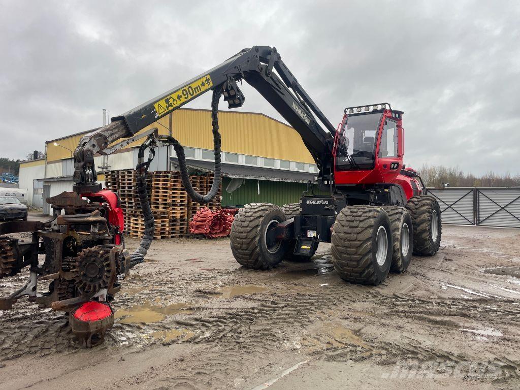 Komatsu 951 / C144 Harversteri