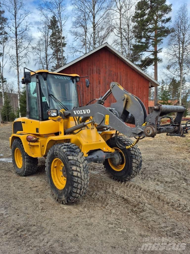 Volvo L 30 G Utovarivači na točkove