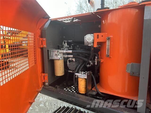 Hitachi zx120 Bageri guseničari