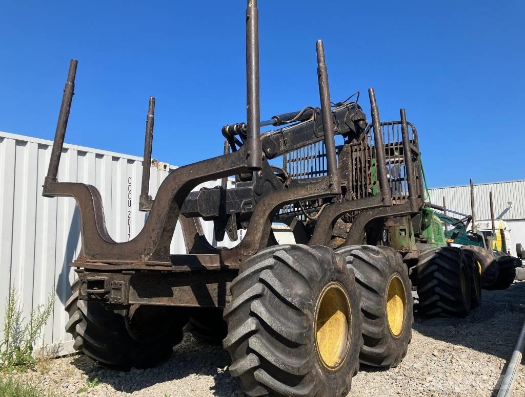 John Deere 1110 E Forvarderi