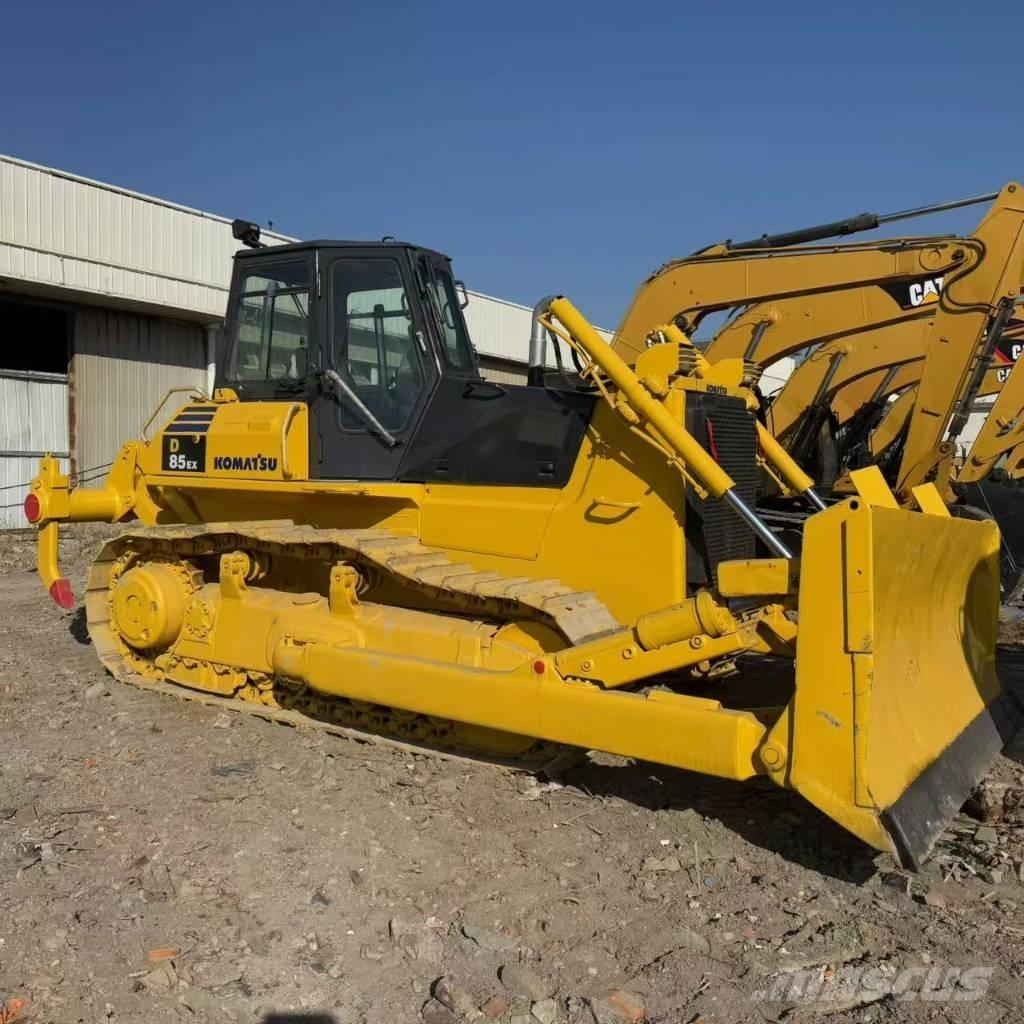 Komatsu D 85 EX-18 Buldožeri guseničari