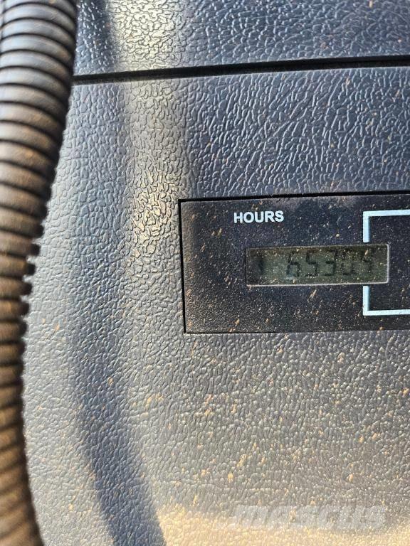 Hyundai HX 520 L Bageri guseničari