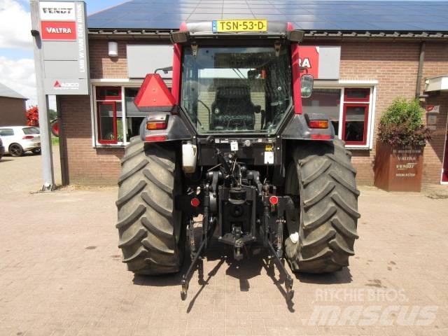 Valtra A93 HITECH Traktori