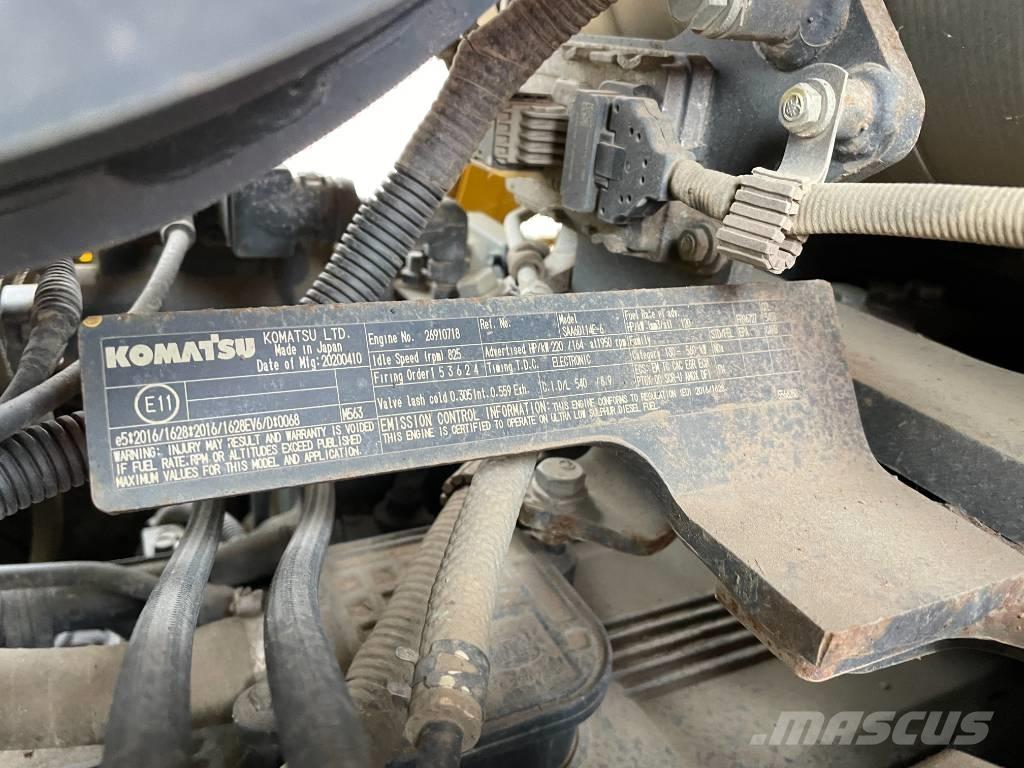 Komatsu D 65 PX-18E0 Buldožeri guseničari