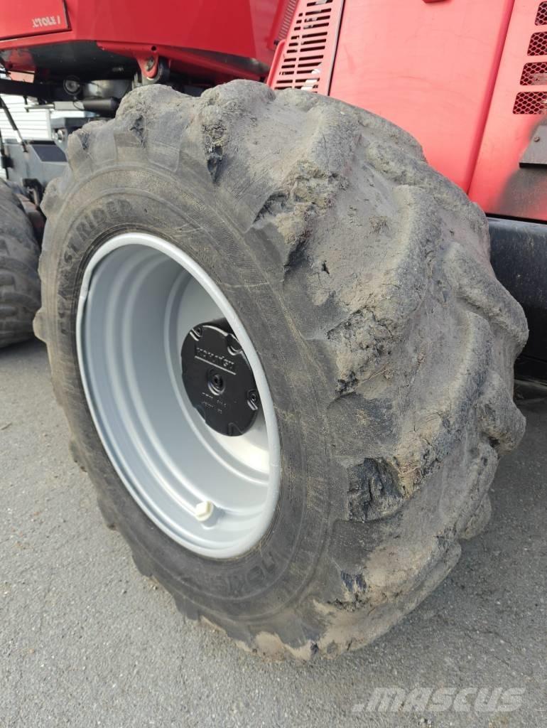 Komatsu 901 TX.1 Harversteri