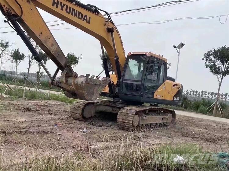 Hyundai R225LVS Bageri guseničari