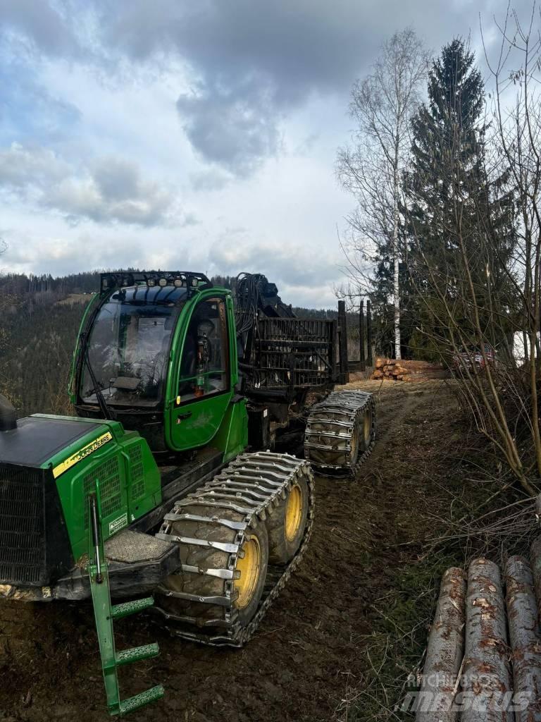 John Deere 1110 E Forvarderi