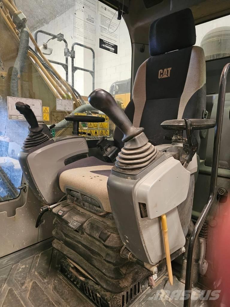 CAT 320 E Bageri guseničari