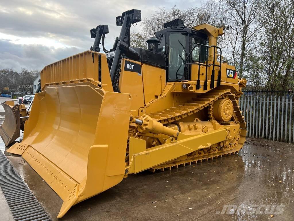 CAT D 9 T Buldožeri guseničari