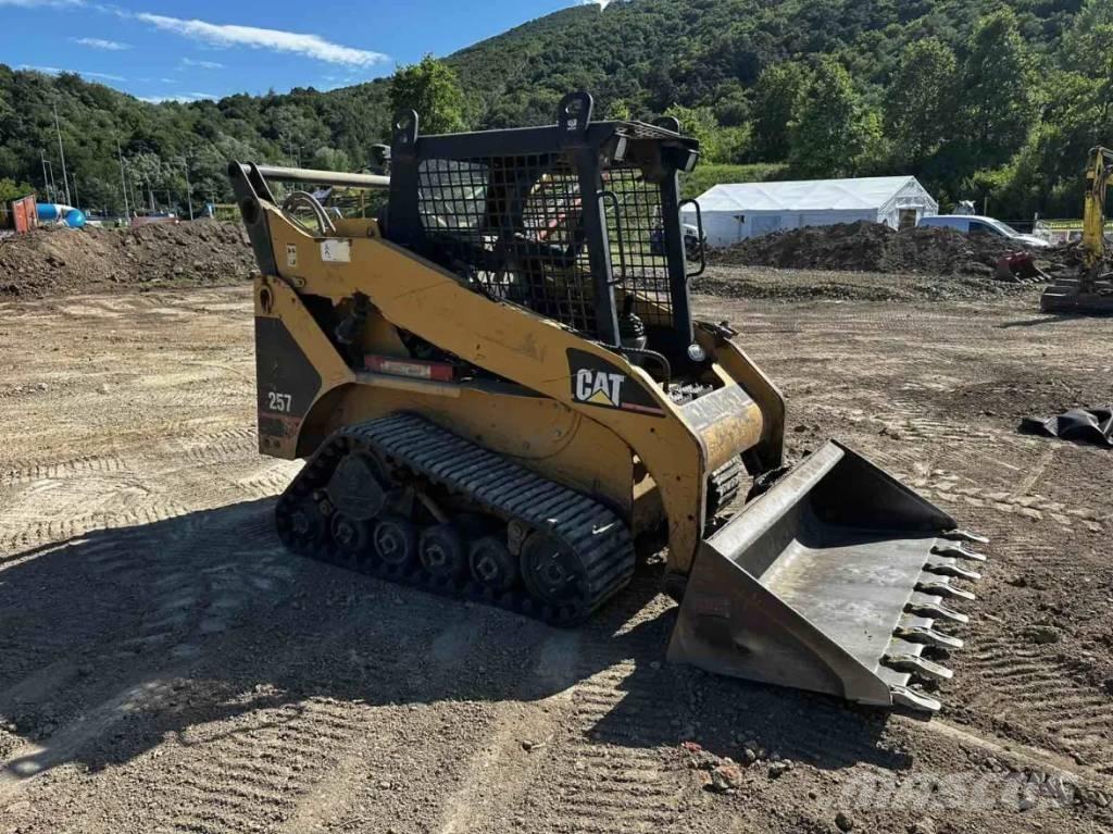 CAT 257 Utovarivaču guseničara