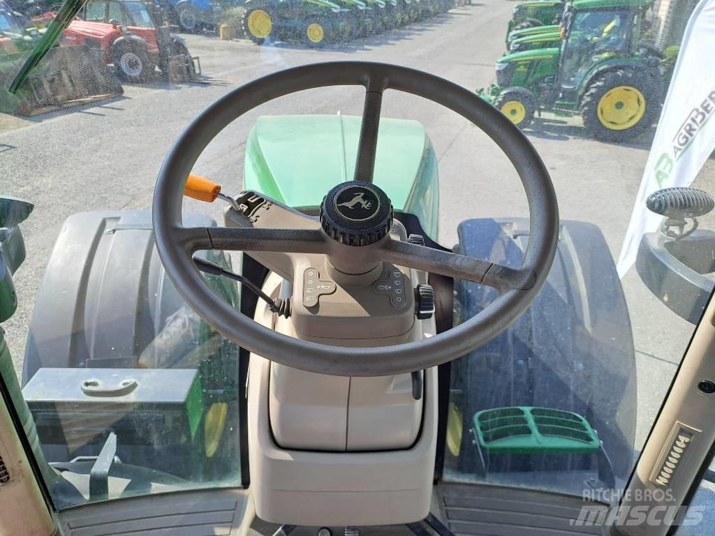 John Deere 7230 R Traktori