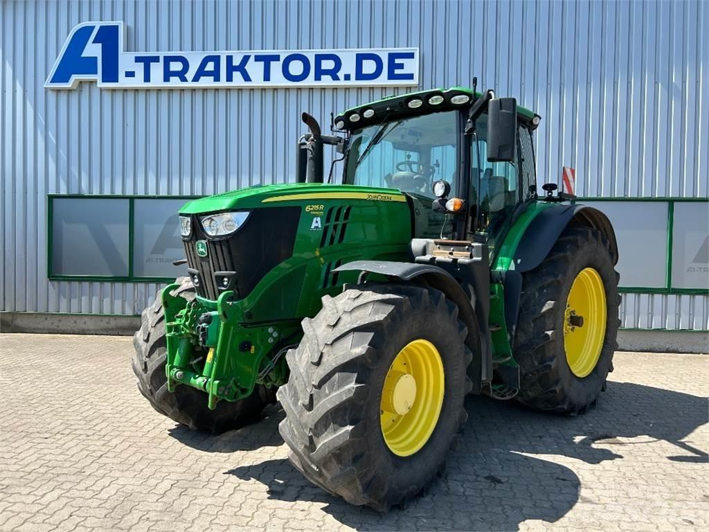 John Deere 6215R Traktori