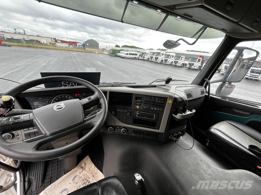 Volvo FM 6X2 Komunalni kamioni