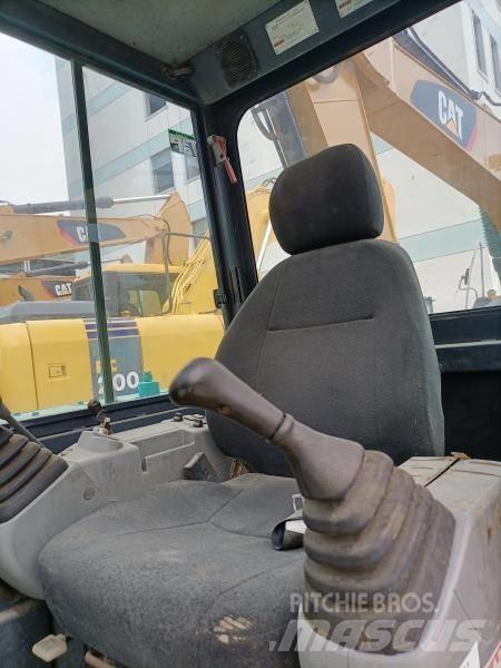 Kobelco SK 60 Bageri guseničari