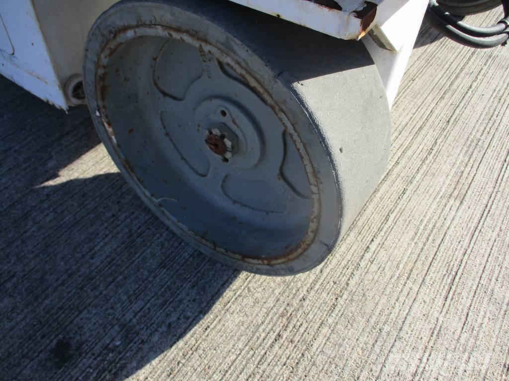 Genie GS 2046 (163) Makazaste platforme