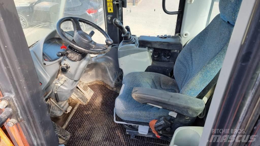 Hitachi ZW 220-6 Utovarivači na točkove
