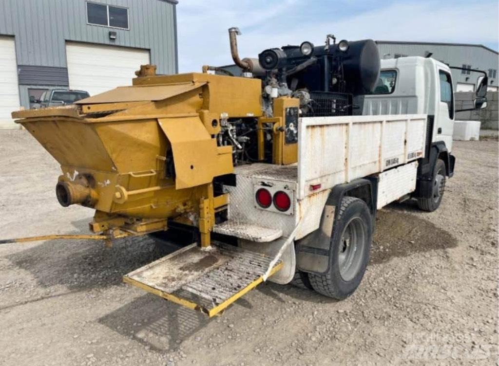 International CF600 Kamionske beton pumpe