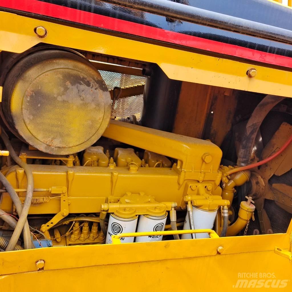 CAT D 7 R Buldožeri guseničari
