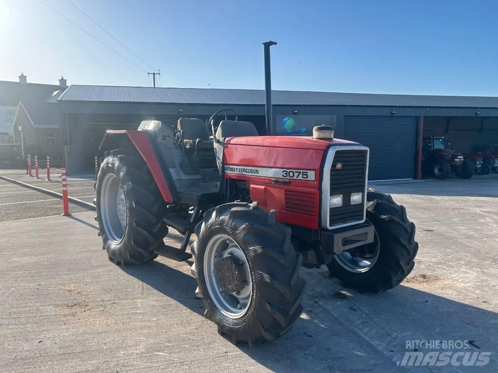 Massey Ferguson 3075 Traktori