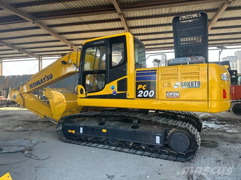 Komatsu PC 200-8 Midi bageri 7t – 12t