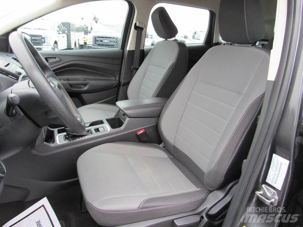 Ford Escape Automobili