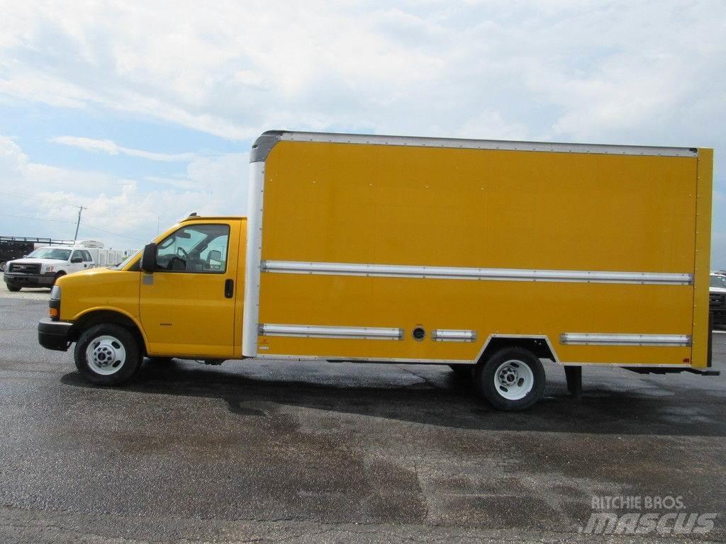 GMC Savana 3500 Sanduk kamioni