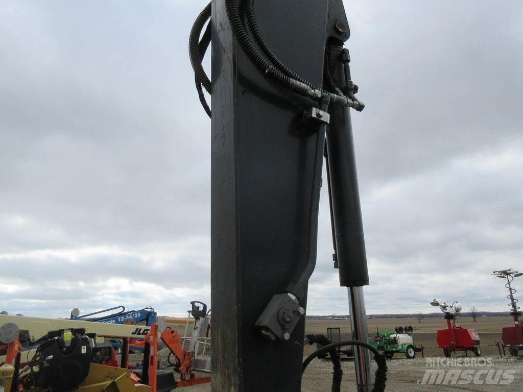 John Deere 85G Midi bageri 7t – 12t