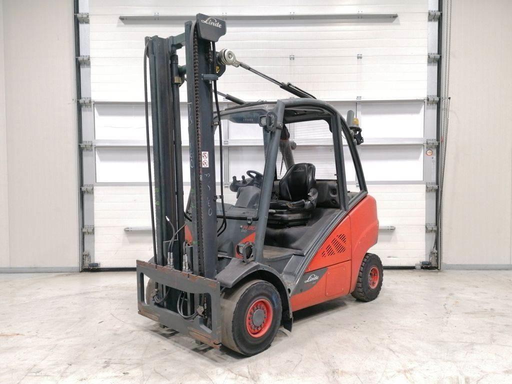 Linde H30D-02 Dizelski viljuškari