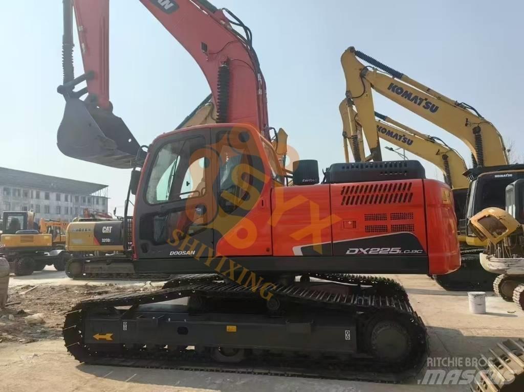 Doosan DX 225 LC Polovni bageri sa dugom rukom