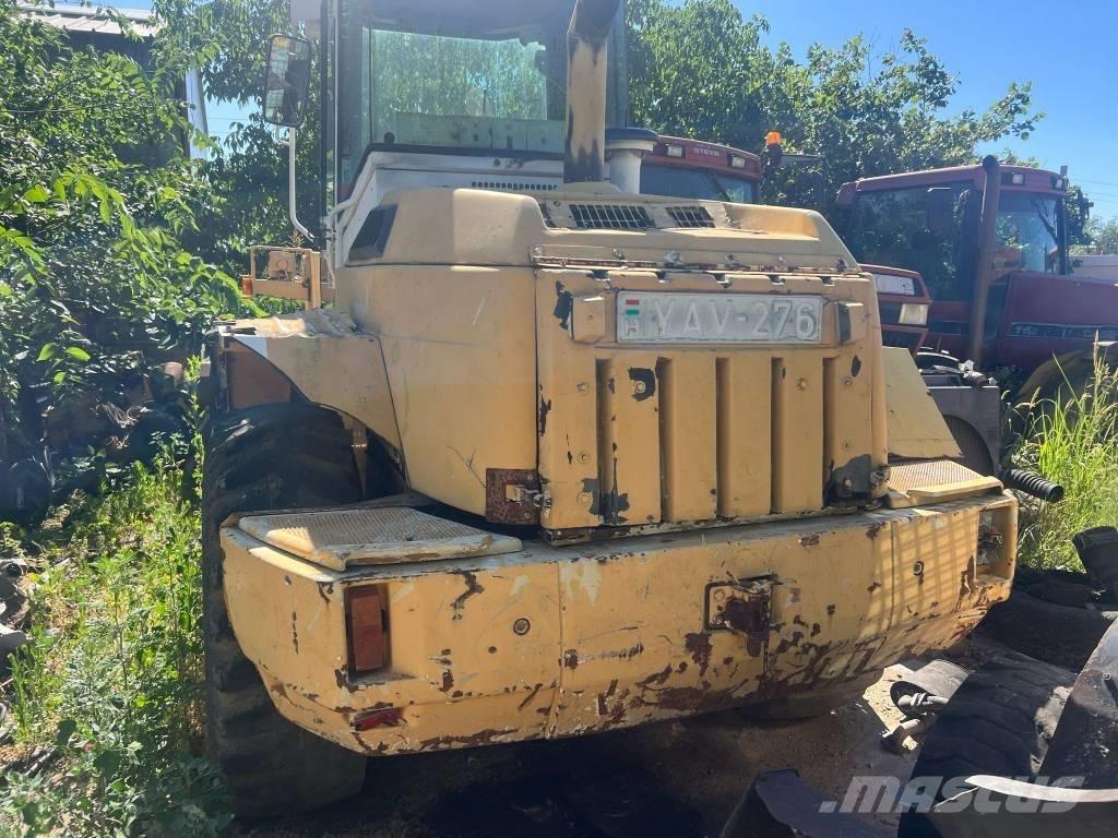 Liebherr 522 Šasija i vešenje
