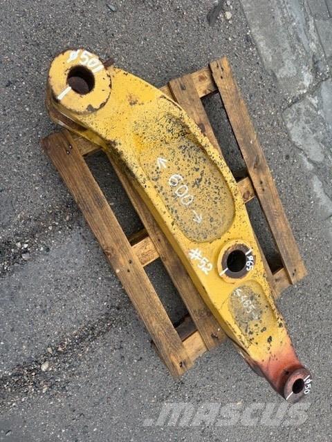 CAT 907 BUCKET LINK Kašike / Korpe