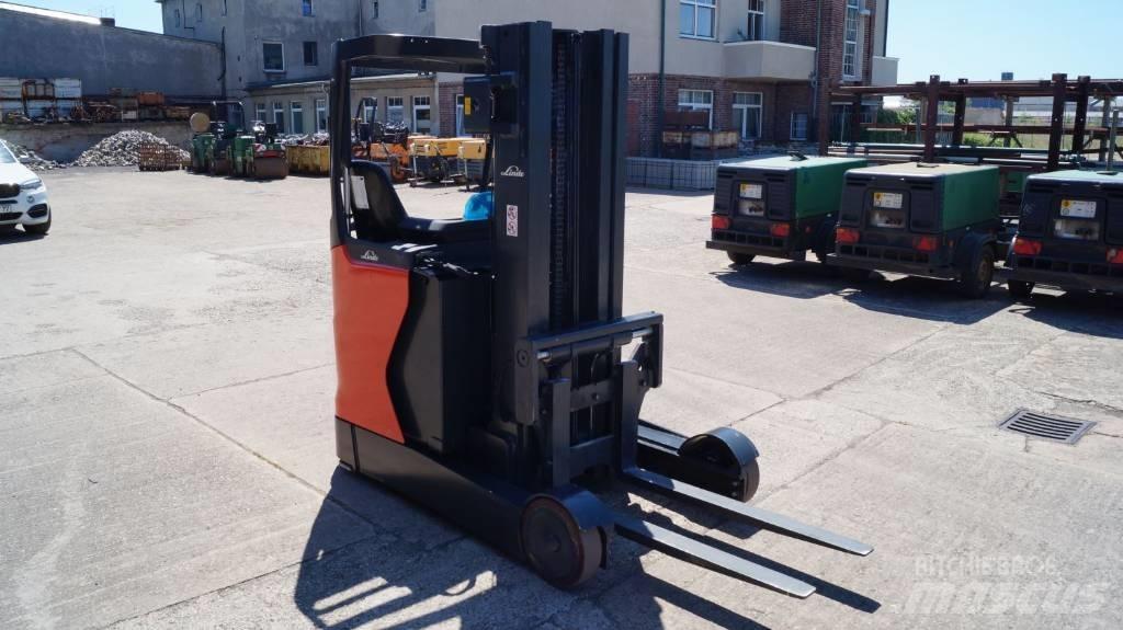 Linde R 20 N Viljuškari sa pomičnim stupom