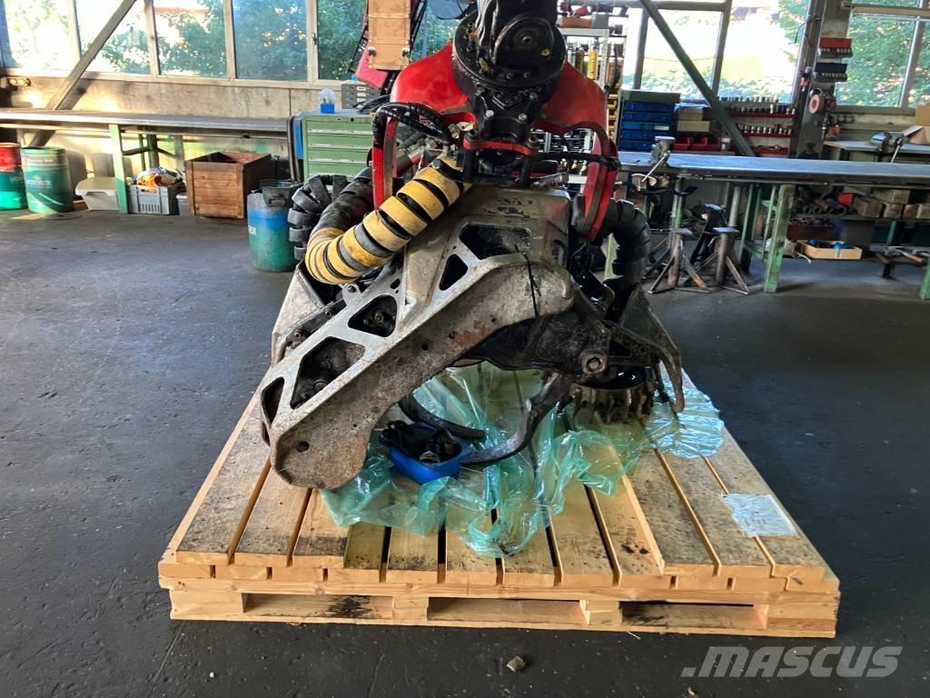 Komatsu 365.1 Mašine za kleščenje grane stabla