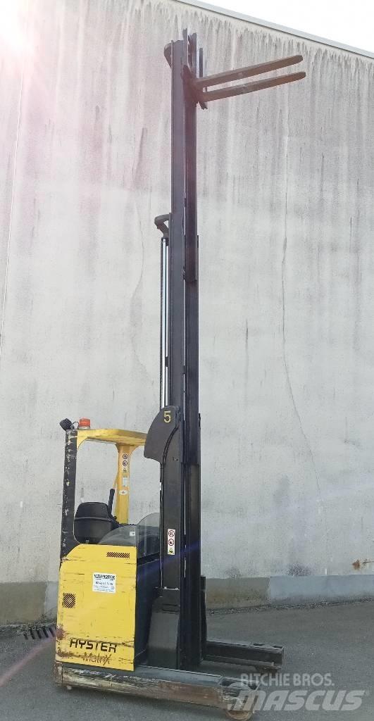 Hyster R 1.4 Viljuškari sa pomičnim stupom