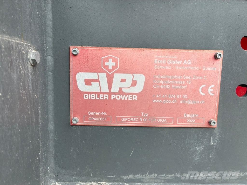 GIPO P090 GIGA Mobilne drobilice