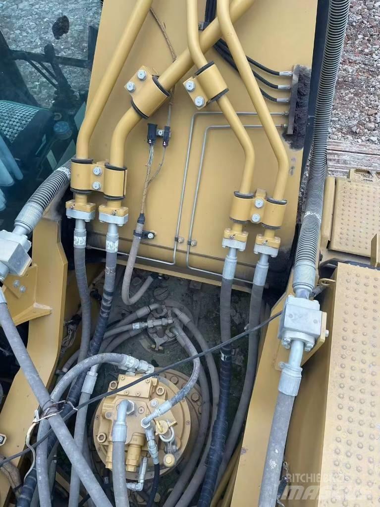 CAT 336 Bageri guseničari