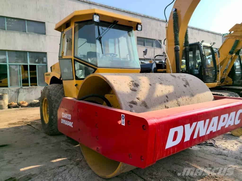 Dynapac CA 602 D Valjci sa jednim bubnjem
