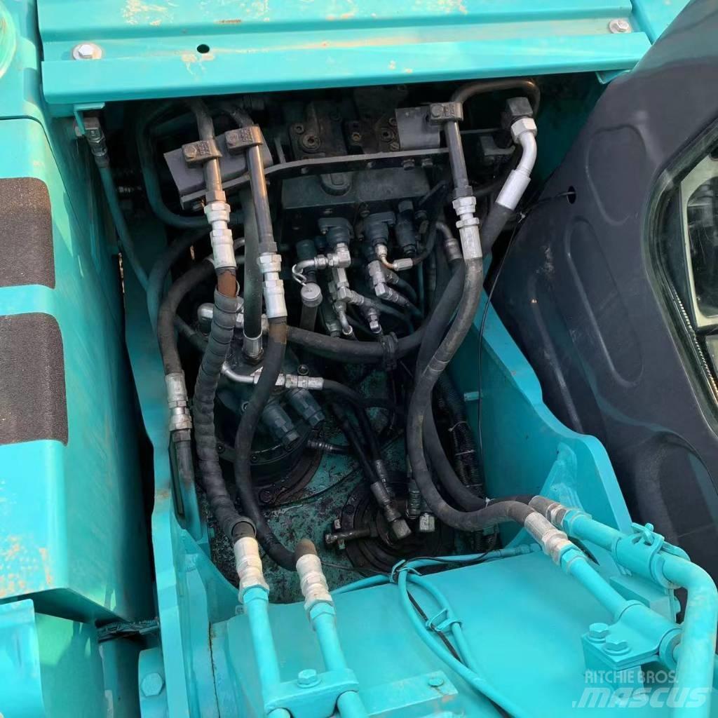 Kobelco 140 SR Bageri guseničari