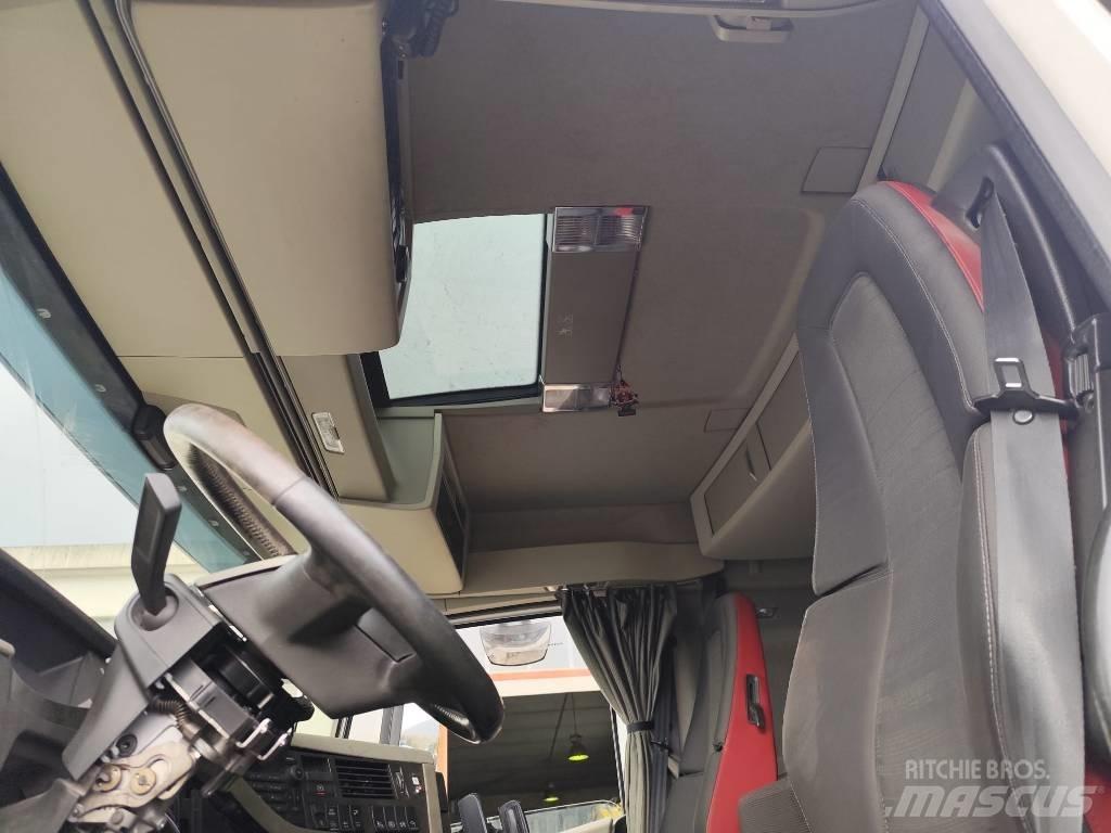 Volvo FH 13 540 Kamioni sa ravan platformom / vitlom