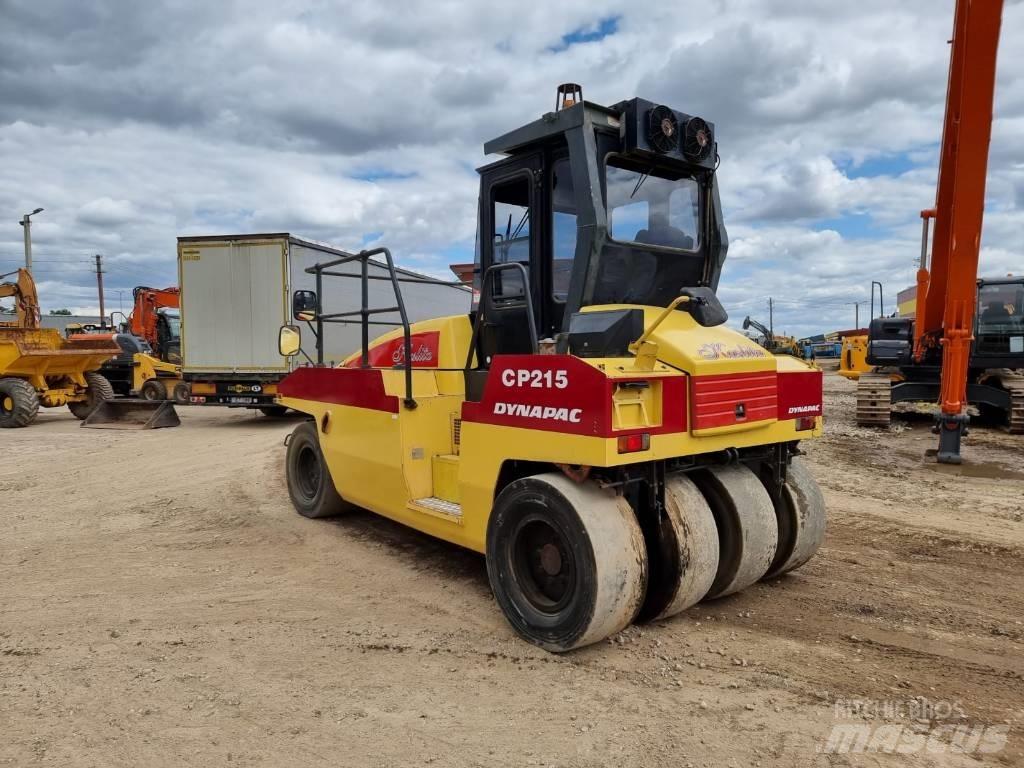 Dynapac CP 215 Gumeni valjci na točkovima