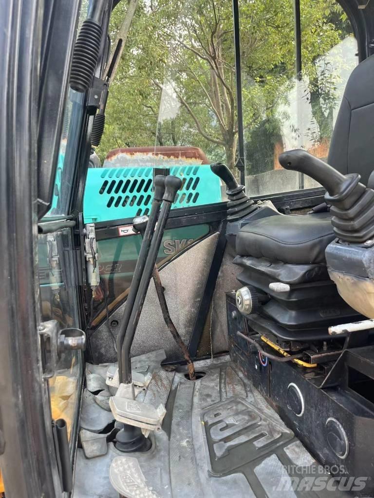 JCB 8052 ZTS Bageri guseničari